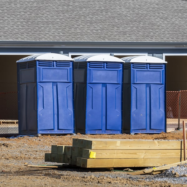 what is the maximum capacity for a single porta potty in Thida